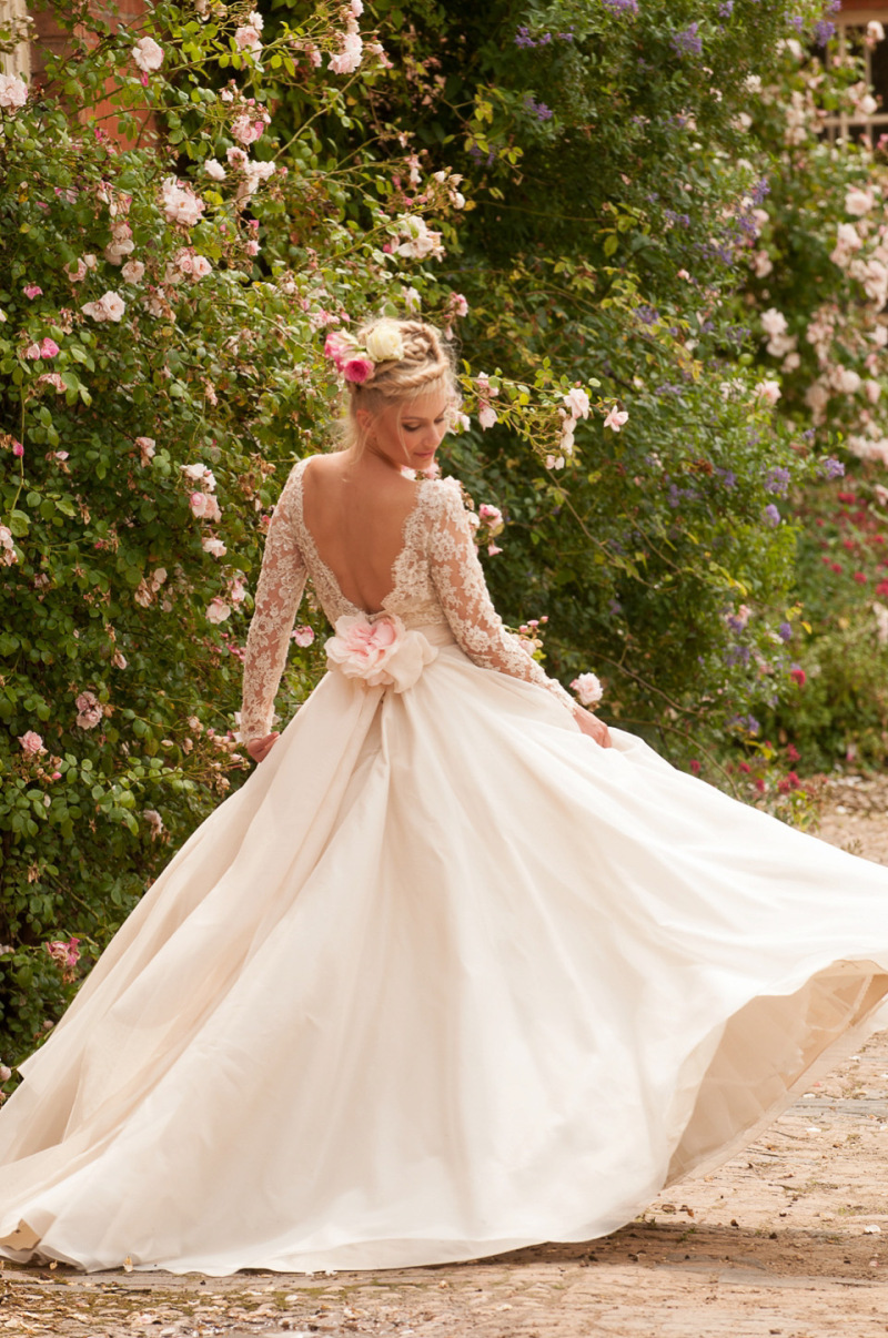 lynn ashworth, british bridal designer